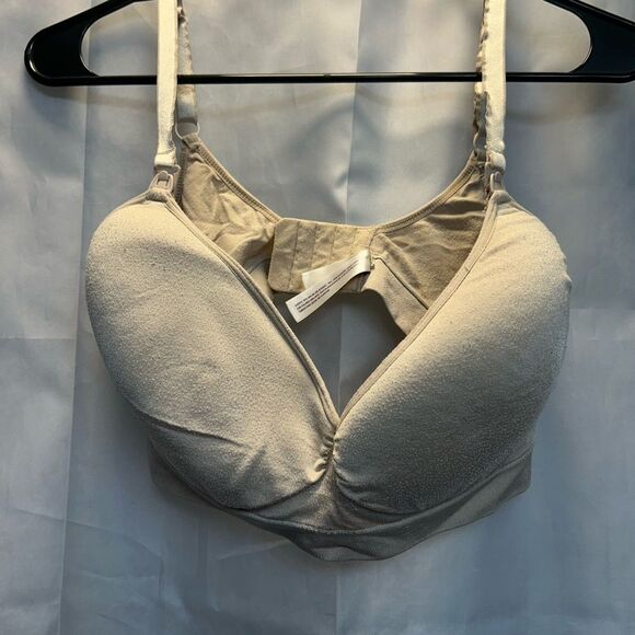 Gilligan & O'Malley Light Beige Wirefree Nursing Bra - Picture 3 of 9